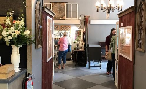 Downtown Antiques & Home Furnishings