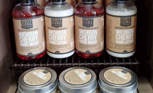 Good Natured Gardens