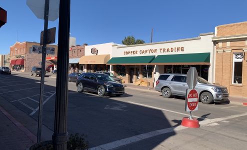 Copper Canyon Trading (Souvenirs & Saltwater Taffy))