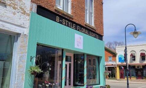 B-Style Floral & Gifts 2 Brodhead St, Mazomanie Wisconsin 53560