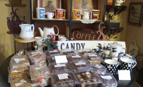 Red Hen Antiques & Collectibles & hand made rustic furniture Necedah