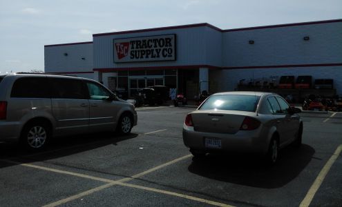 Tractor Supply Defiance