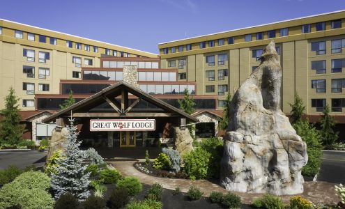 Great Wolf Lodge Water Park | New England