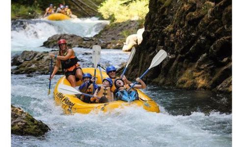 Wet Planet Rafting and Kayaking White Salmon