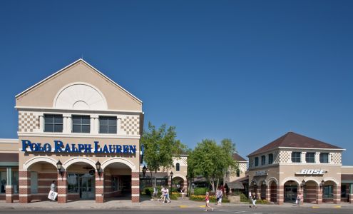 Grove City Premium Outlets