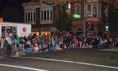 Hollister Downtown Association