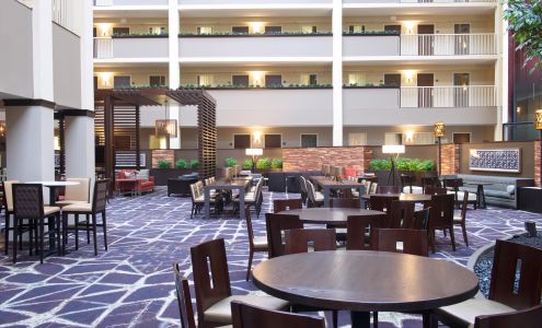 Embassy Suites by Hilton Philadelphia Airport