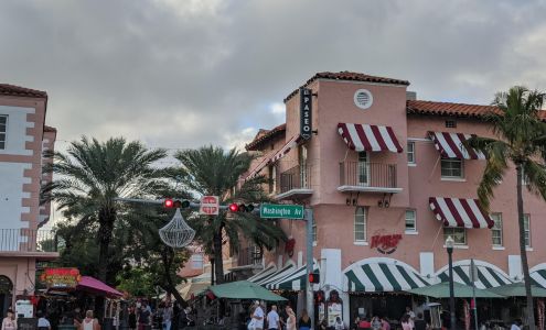 Española Cigar Bar & Lounge