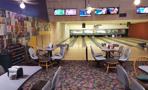 Uncle bob's bowling center Herington