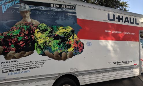 U-Haul Neighborhood Dealer