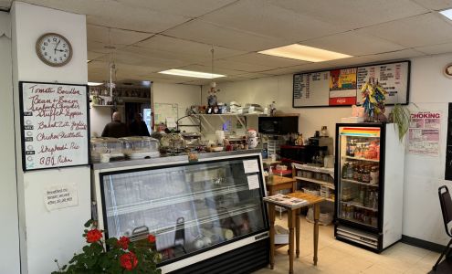 Pig II Deli Indian Lake