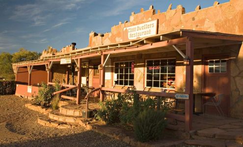 Cliff Dwellers Lodge Marble Canyon