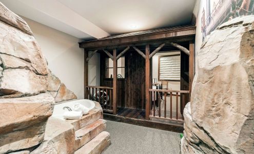 Chateau Avalon Hotel Spa and d'Nile Lounge