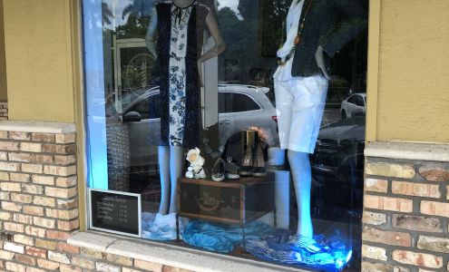 Designer Consigner of Plantation