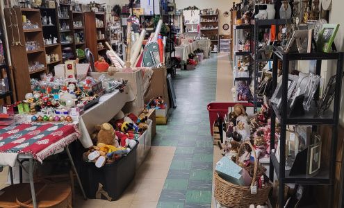 Pathway Market and Senior Movers Marne