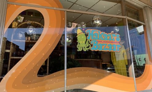 Hakaar's Bazaar Vintage