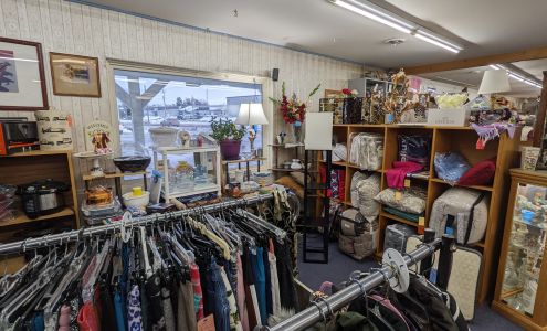 Queen's Closet & Attic Addicts