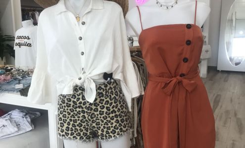 Makie Black Boutique