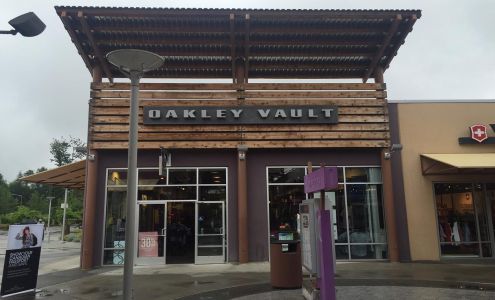 Oakley Vault