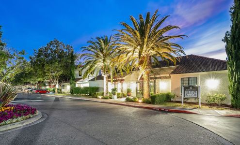 Mission Pointe by Windsor Apartments