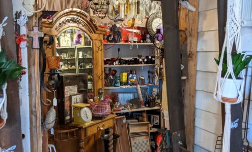 Vintage Mercantile HD