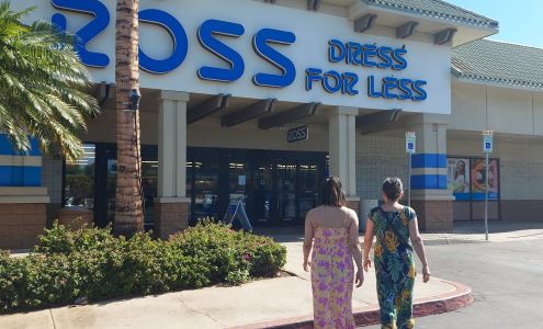 Piilani Village Shopping Center