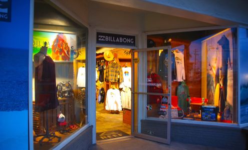 Moondoggies Beach Club