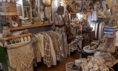 Denise's Adornments, LLC