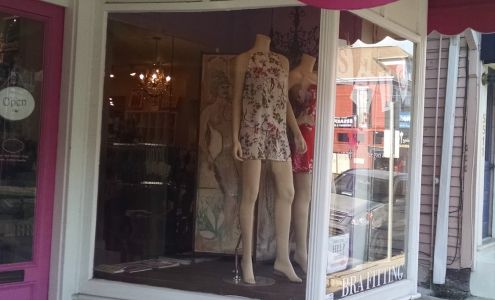 Basics Underneath Fine Lingerie / Swim & Gym