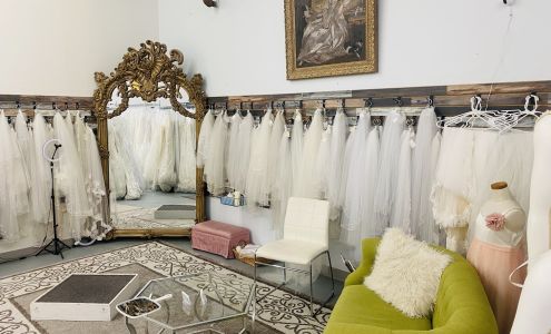 Consignment Bridal & Prom LLC