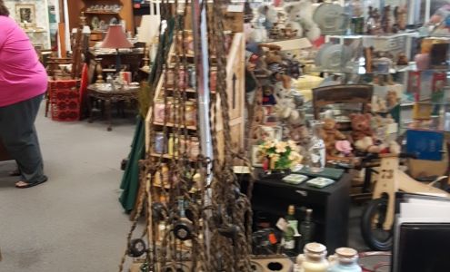 Four Sisters Treasures