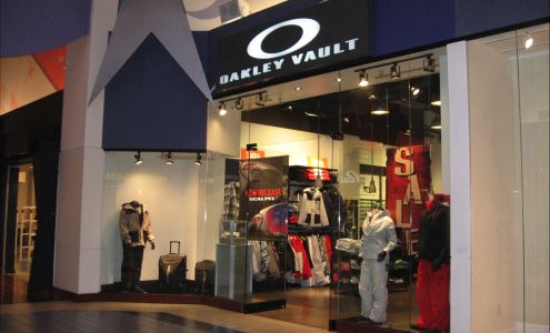 Oakley Vault