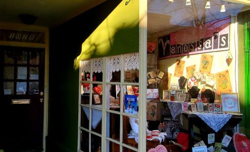 Vanessa Vintage Treasures