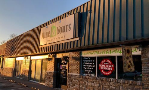 Mine & Yours Asheville Resale