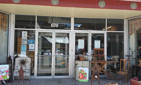 Mommy & Me Consignments