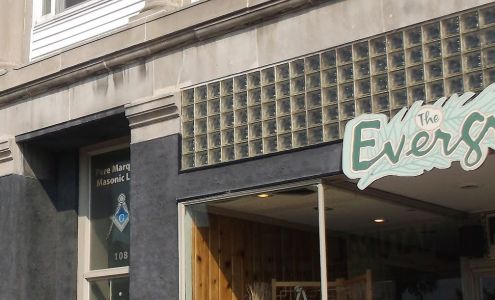 Cedar Chest Consignment Shoppe