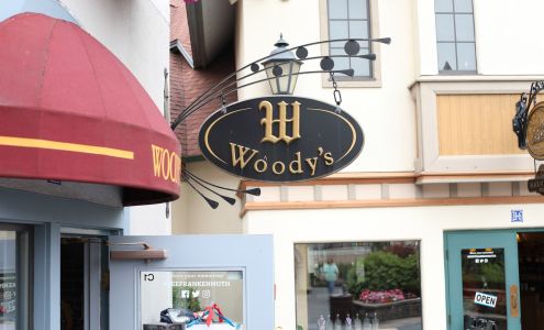 Woody's Store