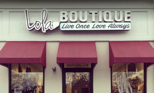 Lola Boutique