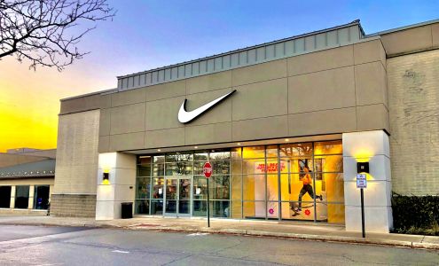 Nike Factory Store - Oak Brook