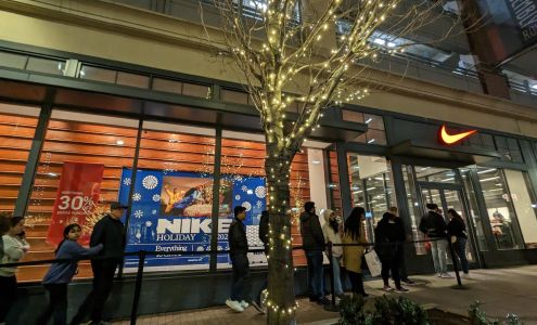 Nike Factory Store - Somerville