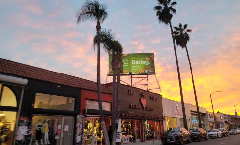 For The Stars Fashion House