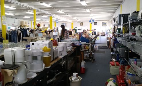 Miranda's Rescue Thrift Store Fortuna