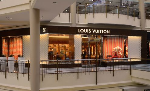 Louis Vuitton McLean Tysons Galleria