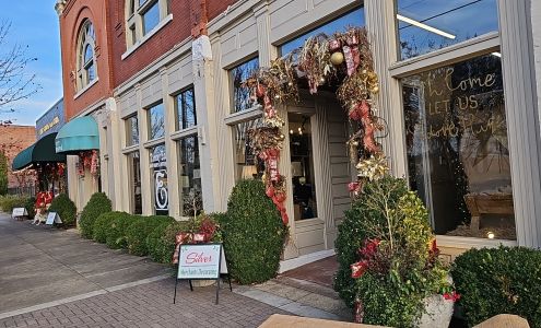 Tammy Eddy Antiques and Interiors