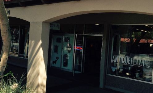 Antique Plaza