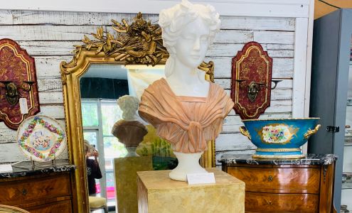 Bull Street Estate Sales