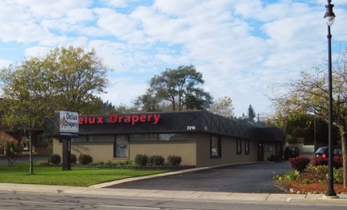 Delux Drapery & Shade Co