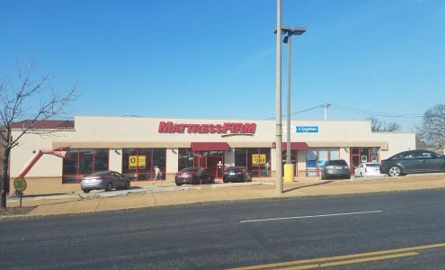 Mattress Firm Hampton Village