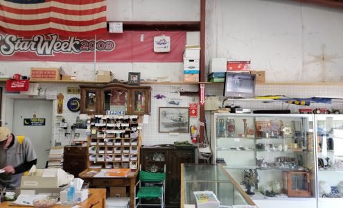 Yellow Moon Antique Mall