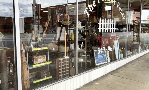 Picket Fence Antiques & Gifts